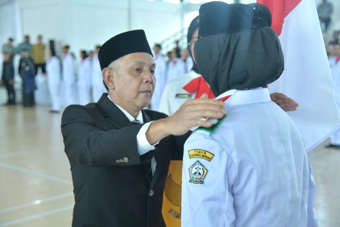 Pj Bupati Mohd Tanwier Kukuhkan Anggota Paskibraka