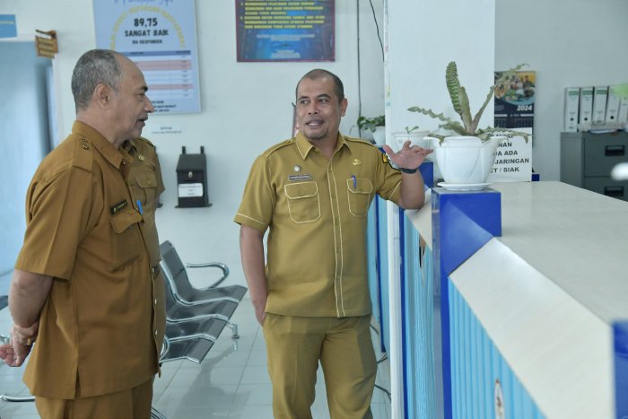 Sidak Dinas Dukcapil, Pj. Sekda Bener Meriah pastikan layanan berjalan lancar