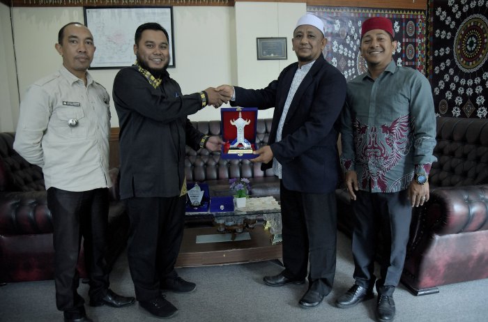 KPM STIS Ummul Ayman Pidie Jaya Berakhir, Asisten II Setdakab Bener Meriah Berharap Program Penguatan Syariat di Bener Meriah Bisa Diteruskan